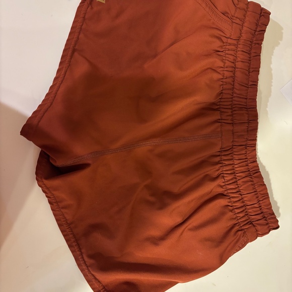 Vuori shorts XS - Picture 2 of 3